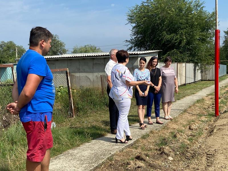 Благоустройство игровой площадки в селе Куршава.