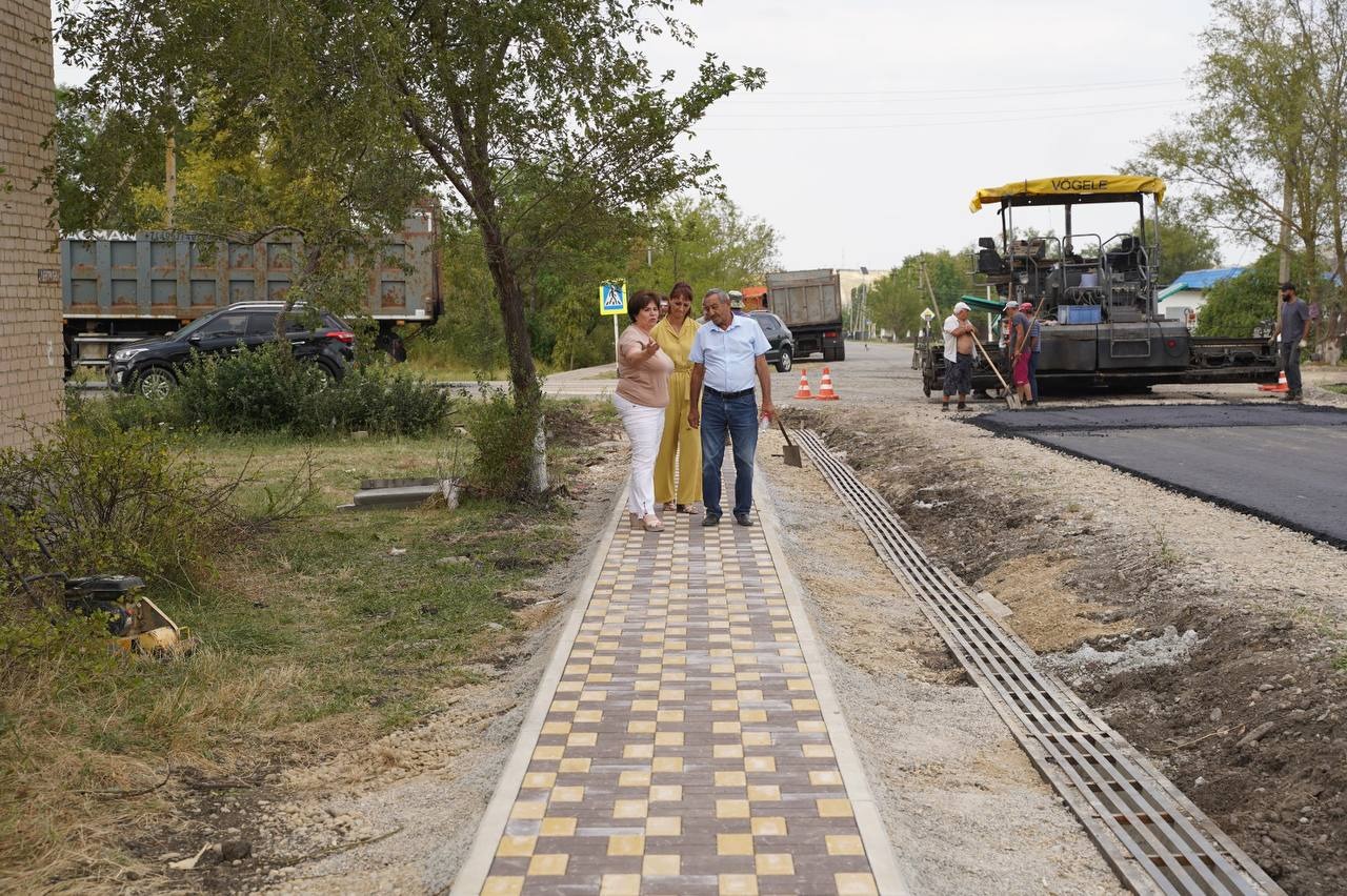 В Водоразделе завершаются дорожные работы.