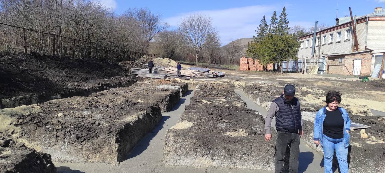 Строительство врачебной амбулатории станицы Воровсколесской.