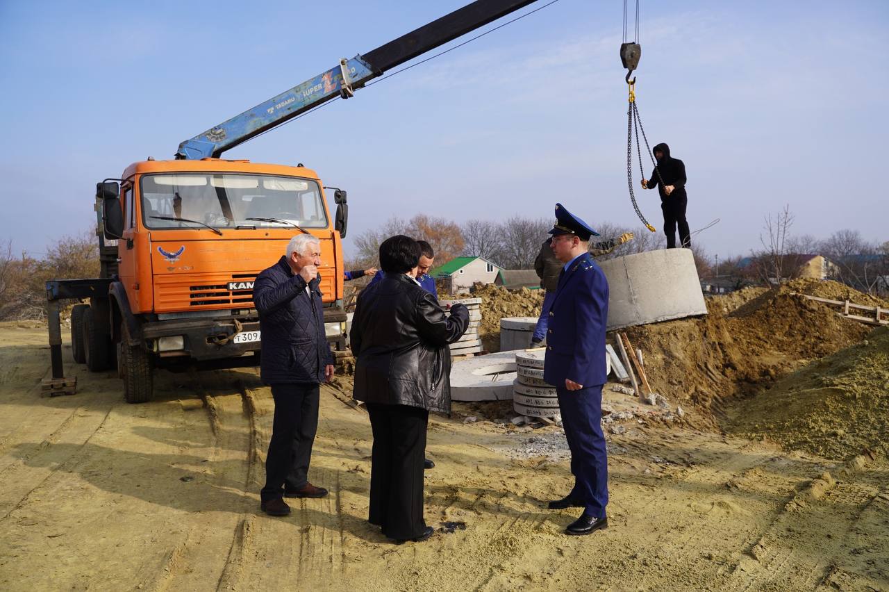 Инспектирование строительной площадки в селе Красноярском.