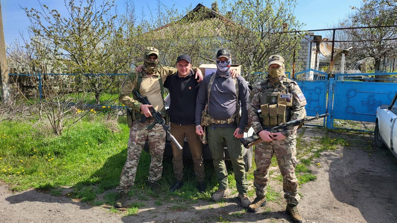 Депутат Г.К. Сабынин посетил ребят в зоне СВО с гуманитарной помощью.
