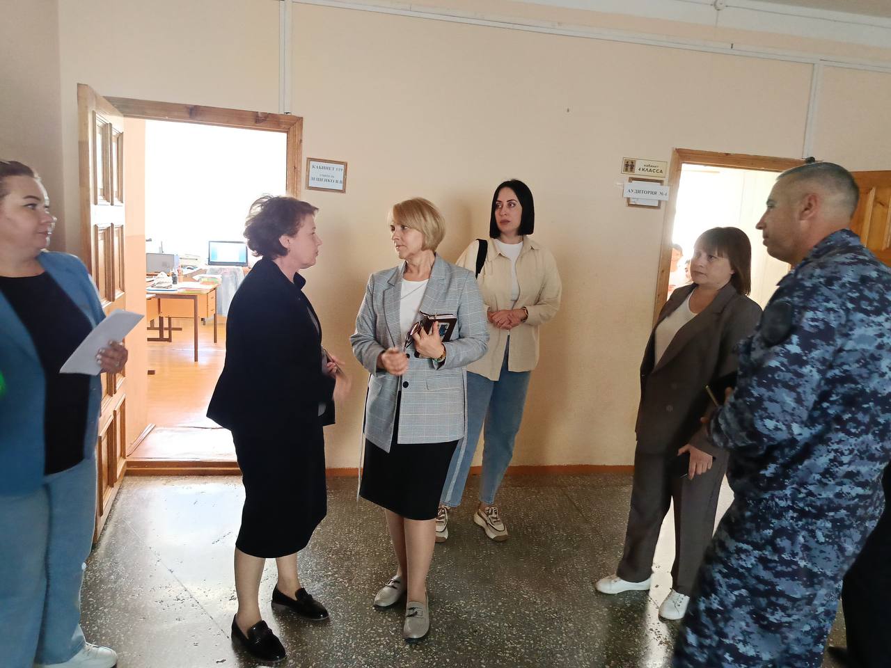 Проверка учреждений к приему детей.