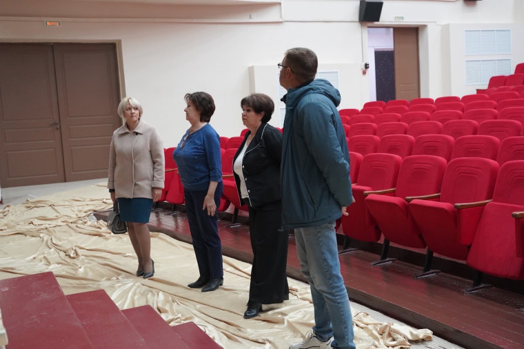 Ремонт зрительного зала в Андроповском социально-культурном центре. Ремонт зрительного зала в Андроповском социально-культурном центре.