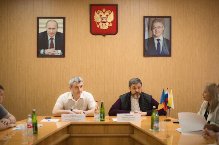 Жители Кировского горокруга обратились к министру ЖКХ Ставрополья. Жители Кировского горокруга обратились к министру ЖКХ Ставрополья.